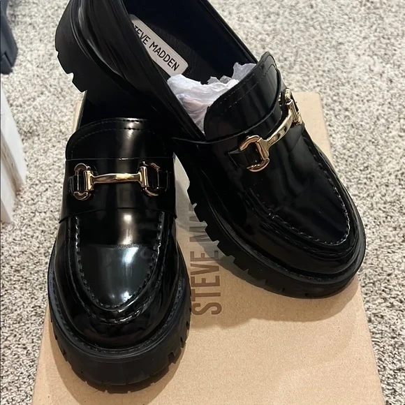Steve Madden Black Platform Loafers with Gold Hardware - Picture 1 of 1
